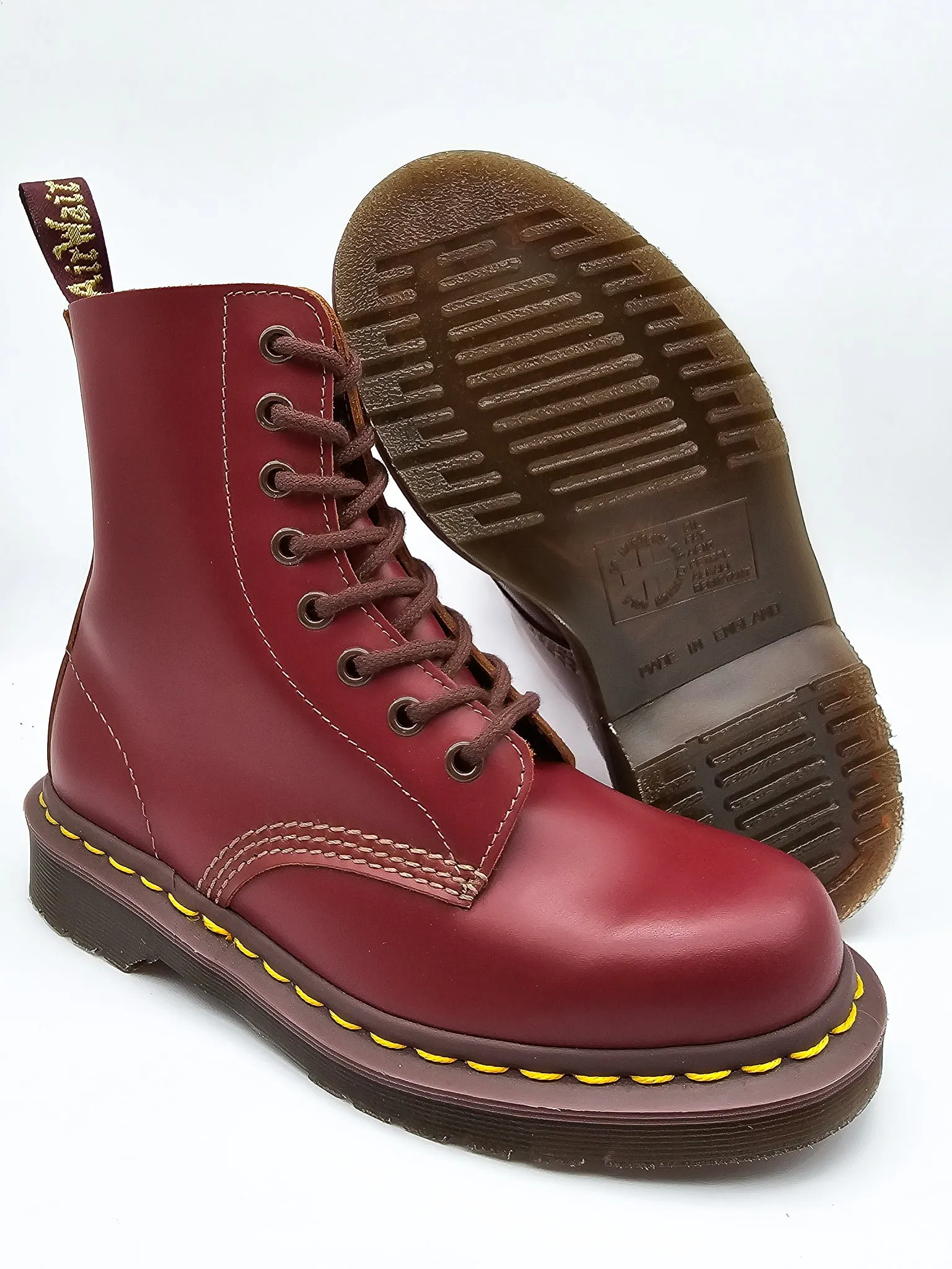 DR. MARTENS 1460 CHERRY SMOOTH ENGLAND