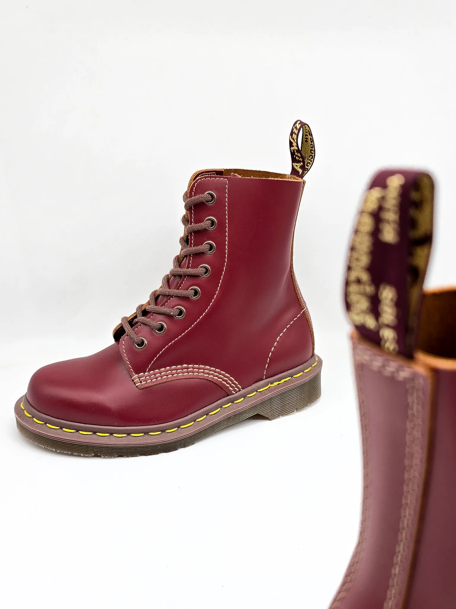DR. MARTENS 1460 CHERRY SMOOTH ENGLAND